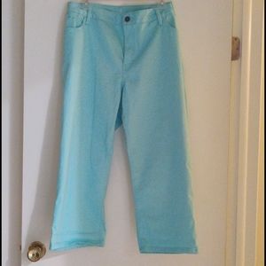 St.John's Bay Denim Capris